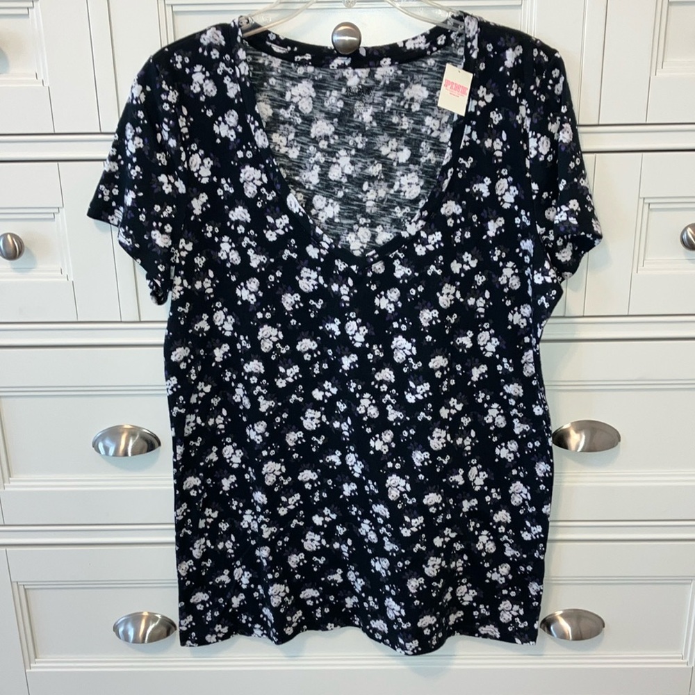 PINK Victoria's Secret-NWT-Lady’s Short Sleeve Tee Shirt-Size Large
